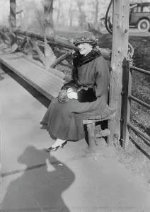 Central Park Prints: Dorothy Jardon, 1919. Creator: Bain News Service