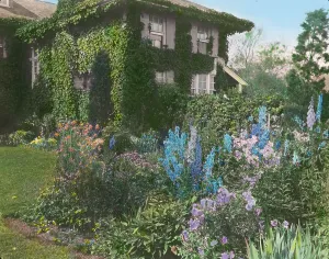 Dr. Frederick Kellogg Hollister house, Lily Pond Lane, East Hampton, New York, c1915. Creator: Frances Benjamin Johnston