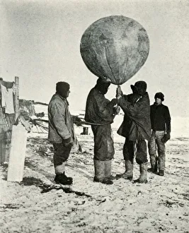 Meteorologist Prints: Dr. Simpson Sending Up a Balloon, 1911, (1913). Artist: Herbert Ponting