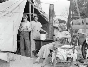 Climate Change Prints: Drought refugees from Texas encamped in California near Exeter