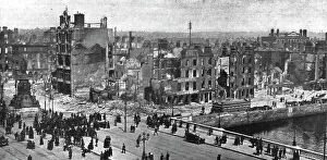 Uprising Collection: 'Dublin Apres L'Emeute; Le quartier qui a le plus souffert de l'incendie, a l'angle de... 1916