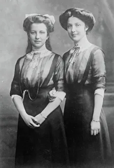 Arm In Arm Prints: Duchesses Elizabeth Frances and Hedwig
