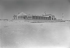 1939 Prints: The Dunes Club, Narragansett, Rhode Island, 1939. Creator: Gottscho-Schleisner, Inc