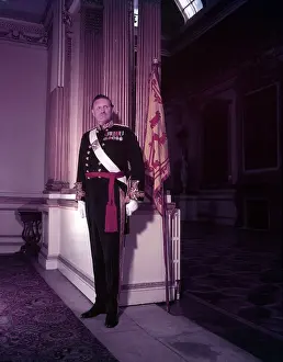 Earl of Dundee - Viscount Dudhope in uniform of Royal Company of Archers, c1953. Creator: Arthur Charles Kirby Ware