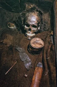 Early bronze age burial from Denmark