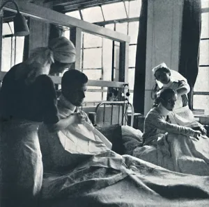 Hm Stationery Office Gallery: Early casualties, 1941. Artist: Cecil Beaton
