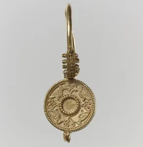 Lombardic Collection: Earring, Langobardic or Byzantine (?), 6th-7th century. Creator: Unknown