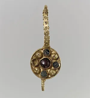 Earring, Langobardic or Byzantine (?), 6th-7th century. Creator: Unknown