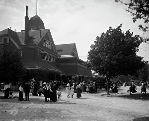 East front of the casino, Belle Isle Park, Detroit, Mich. between 1900 and 1908. Creator: Unknown