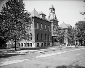 East Saginaw high school, Saginaw, Mich. between 1900 and 1910. Creator: Unknown