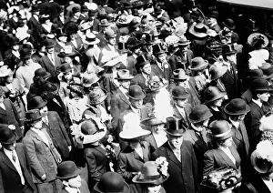 Overcrowded Prints: Easter - 5th Ave. 1912. Creator: Bain News Service