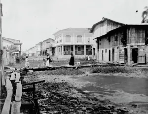 Muddy Prints: Ecuador - Scenes In Quayaquil, Ecuador
