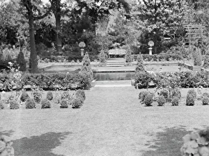 Edge, Charles N. garden, 1933 June 18. Creator: Arnold Genthe