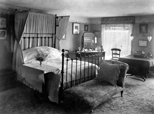 Edwardian Collection: Edwardian bedroom, 1909