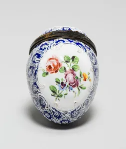 Egg-Shaped Box, England, c. 1755. Creator: Staffordshire Potteries Egg-Shaped Box, England, c. 1755. Creator: Staffordshire Potteries