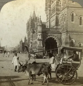 Mumbai Prints: Ekka, outside Victoria Station, Bombay, India, c1900s(?). Artist: Underwood & Underwood