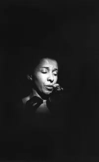 Elaine Delmar, Ronnie Scotts, London, 1989. Artist: Brian O Connor