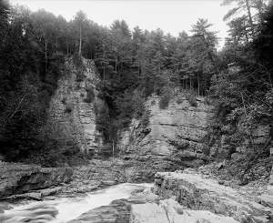 The Elbow, Ausable Chasm, between 1900 and 1910. Creator: Unknown