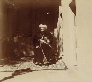 Uzbekistan Prints: Elder, Samarkand, between 1905 and 1915. Creator: Sergey Mikhaylovich Prokudin-Gorsky