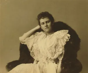 Photographic Prints 1890 1910 Gmgpc Prints: Elizabeth Cameron, three-quarter-length portrait