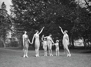 Duncan Elizabeth Prints: Elizabeth Duncan dancers, between 1916 and 1941. Creator: Arnold Genthe