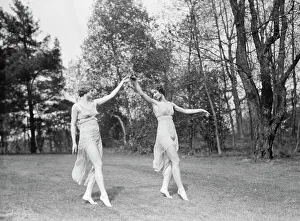 Duncan Elizabeth Prints: Elizabeth Duncan dancers, between 1916 and 1941. Creator: Arnold Genthe