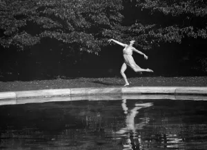 Elizabeth Duncan dancers, between 1916 and 1941. Creator: Arnold Genthe