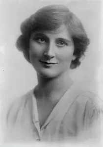 Elizabeth Valentine, between c1910 and c1915. Creator: Bain News Service