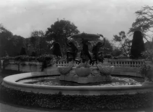 The Elms, Edward Julius Berwind house, 367 Bellevue Avenue, Newport, Rhode Island, 1914. Creator: Frances Benjamin Johnston. The Elms, Edward Julius Berwind house, 367 Bellevue Avenue, Newport, Rhode Island, 1914