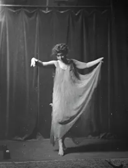 Tiptoe Prints: Elsie Dufour dancer, between 1918 and 1920. Creator: Arnold Genthe