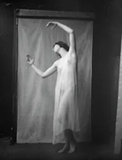 Elsie Dufour dancer, between 1918 and 1920. Creator: Arnold Genthe