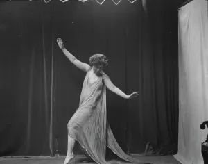 Dufour Elsie Prints: Elsie Dufour dancer, between 1918 and 1920. Creator: Arnold Genthe