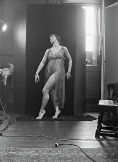 Stage Lighting Prints: Elsie Dufour dancer, between 1918 and 1920? Creator: Arnold Genthe