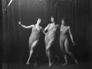 Showing Off Prints: Elsie Dufour dancers, between 1918 and 1920. Creator: Arnold Genthe