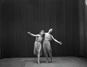 Dufour Elsie Prints: Elsie Dufour dancers, between 1918 and 1920. Creator: Arnold Genthe