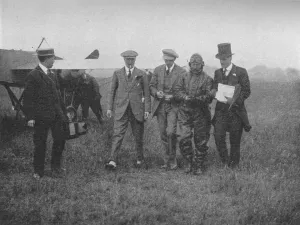 The end of a great flight: Mr Robert Slacks arrival at Hendon, 1913 (1934). Artist: Flight Photo The end of a great flight: Mr Robert Slacks arrival at Hendon, 1913 (1934). Artist: Flight Photo