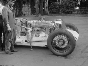 Motor Maintenance Prints: Engine of Raymond Mays Vauxhall-Villiers with the bonnet removed
