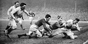 Rugby Collection: England scoring a try against Scotland, Twickenham, London, 1926-1927
