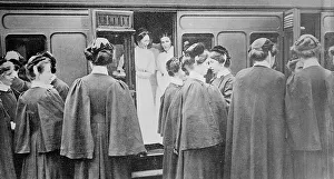 Nurses Prints: English Nurses entraining at London, between c1914 and c1915. Creator: Bain News Service
