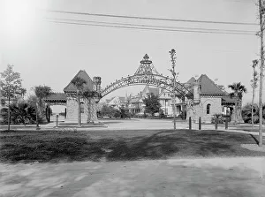 Gatehouse Prints: Entrance to Audubon Place, New Orleans, La. c1903. Creator: Unknown