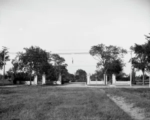 Boulevard Prints: Entrance to Detroit, Woodward Avenue and E