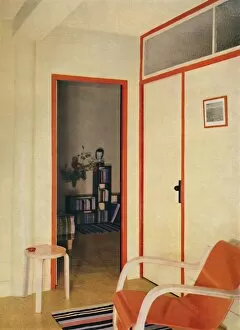 The entrance hall to Dr. H. J. Modreys flat at Highfield Court, 1936