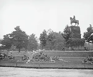 Lestrange Robert Augustus Henry Prints: Equestrian statue of George II; St Stephens Green, Dublin, Ireland, 1900
