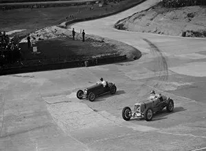 Chicane Gallery: ERA and Maserati racing at Brooklands, 1938 or 1939. Artist: Bill Brunell