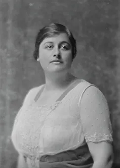 Buxom Prints: Ernst, M. Mrs. portrait photograph, 1915 May 1. Creator: Arnold Genthe
