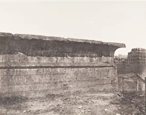 Felix Teynard Prints: Esneh (Latopolis), Construction Ensablee - Paroi Exterieure - Corniche