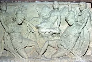 Chiusi Gallery: Detail of an Etruscan sarcophagus from Chiusi showing the death of Eteocles and Polynices
