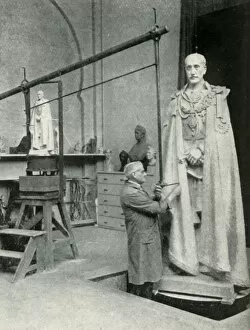 Device Gallery: European sculptor, 1947. Creator: Unknown