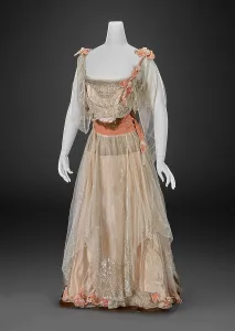 Evening Wear Prints: Evening Dress, about 1915. Creator: Girolamo Giuseffi