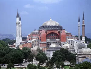 Byzantine Gallery: Exterior view of the Hagia Sophia Mosque in Istanbul